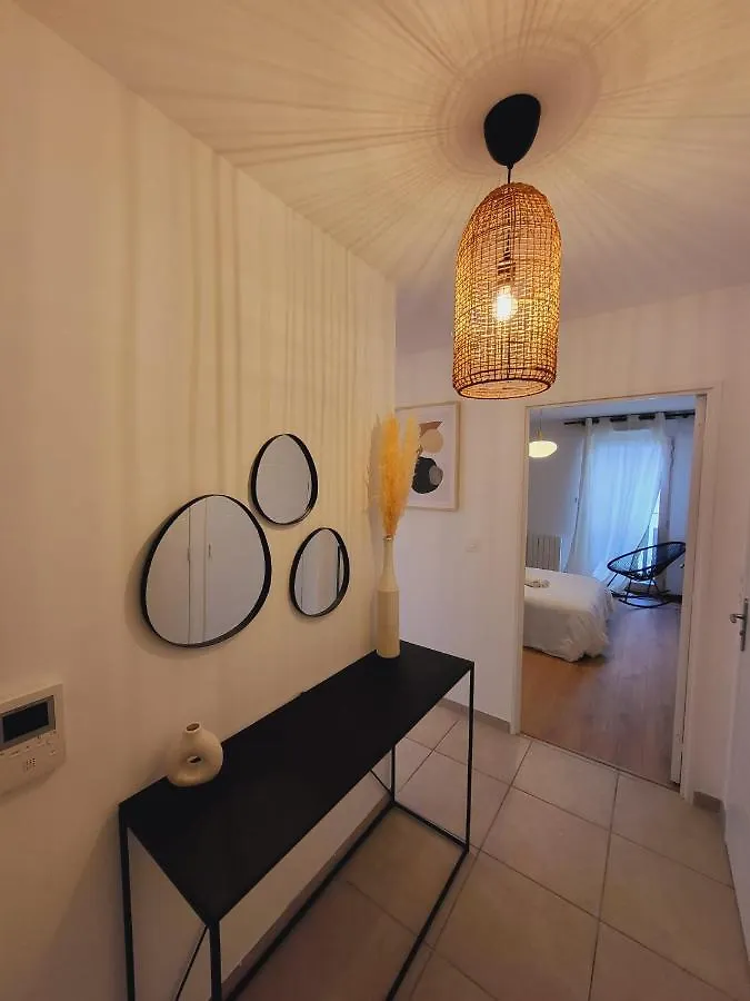 Apartment Le Paradigme Lyon France